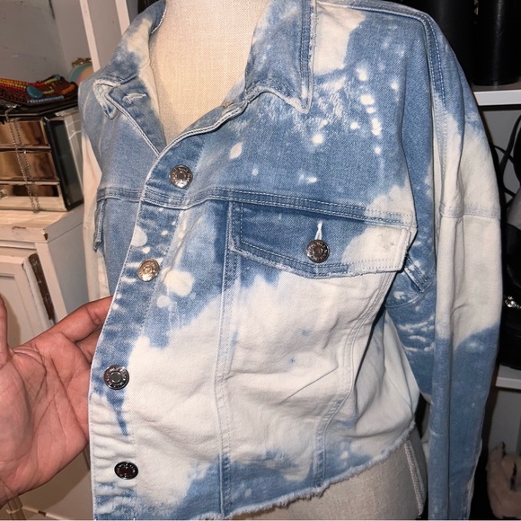 🚨50%off📦Wlild Fable Bleached Stretch Denim Jacket - Oversized - Picture 5 of 5